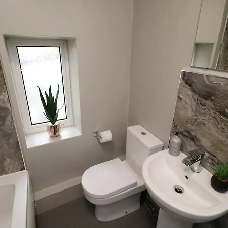 Cosy Two Bedroom Holiday home